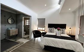 Kelkiewyn Waterkloof Guesthouse